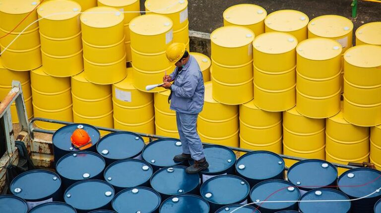 Bezpieczne przechowywanie benzyny – praktyczne porady dla każdego kierowcy