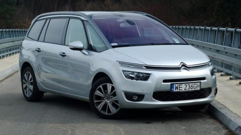 Citroen C4 Grand Picasso: Benzyna czy diesel – co wybrać dla wygodnej jazdy?