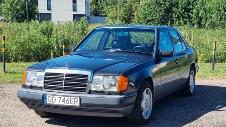 Jak skutecznie zdjąć hak w Mercedesie W124?