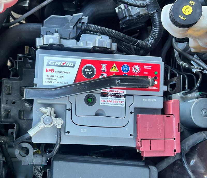 Przewodnik krok po kroku: Jak samodzielnie wymienić akumulator w Oplu Mokka?