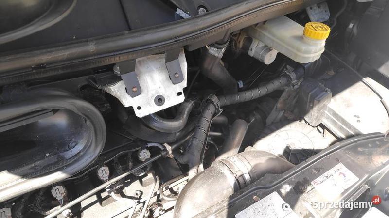 Gdzie znaleźć akumulator w Citroenie Jumper? Praktyczny przewodnik dla kierowców