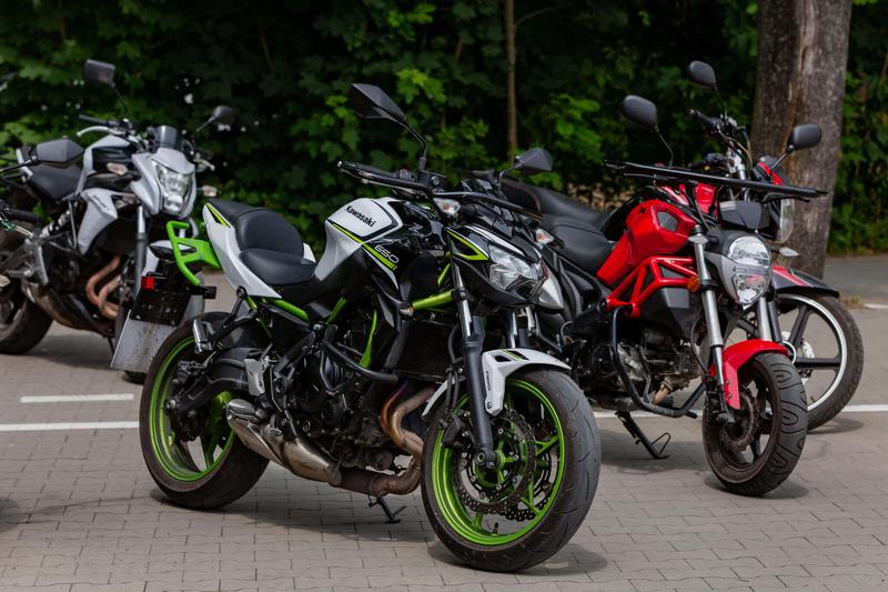 Przepisy i ograniczenia A2 motocykle