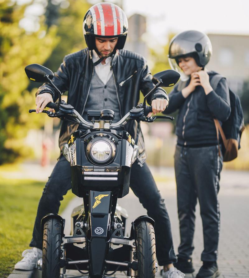 Przewożenie dzieci na motocyklu