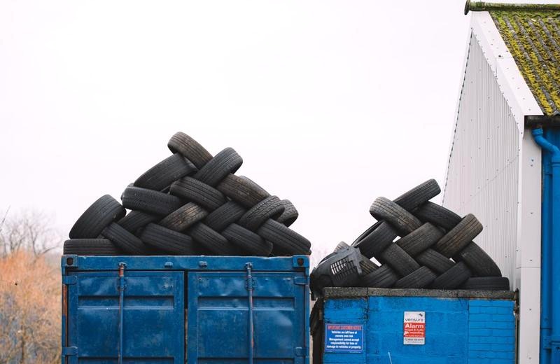 Recykling opon – czy to opłacalna inwestycja dla naszej planety?